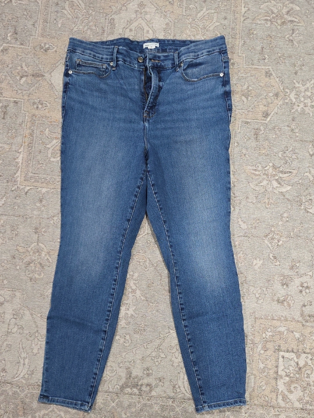 Good American Medium Blue Skinny Jeans